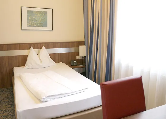 Carina Otel