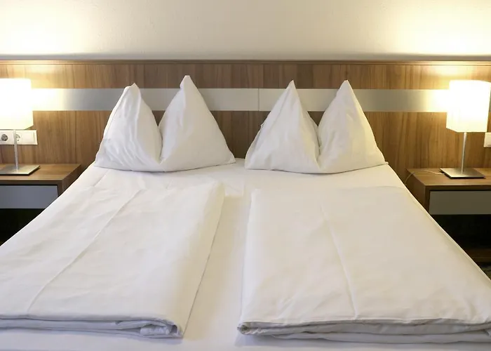 Carina Otel