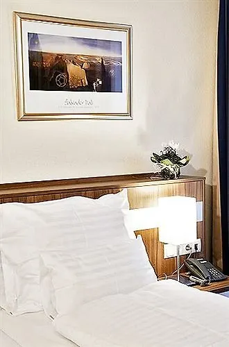 Carina Otel Viyana
