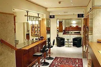 Carina Otel